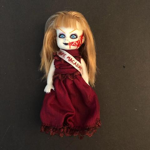 Living dead hot sale dolls mini