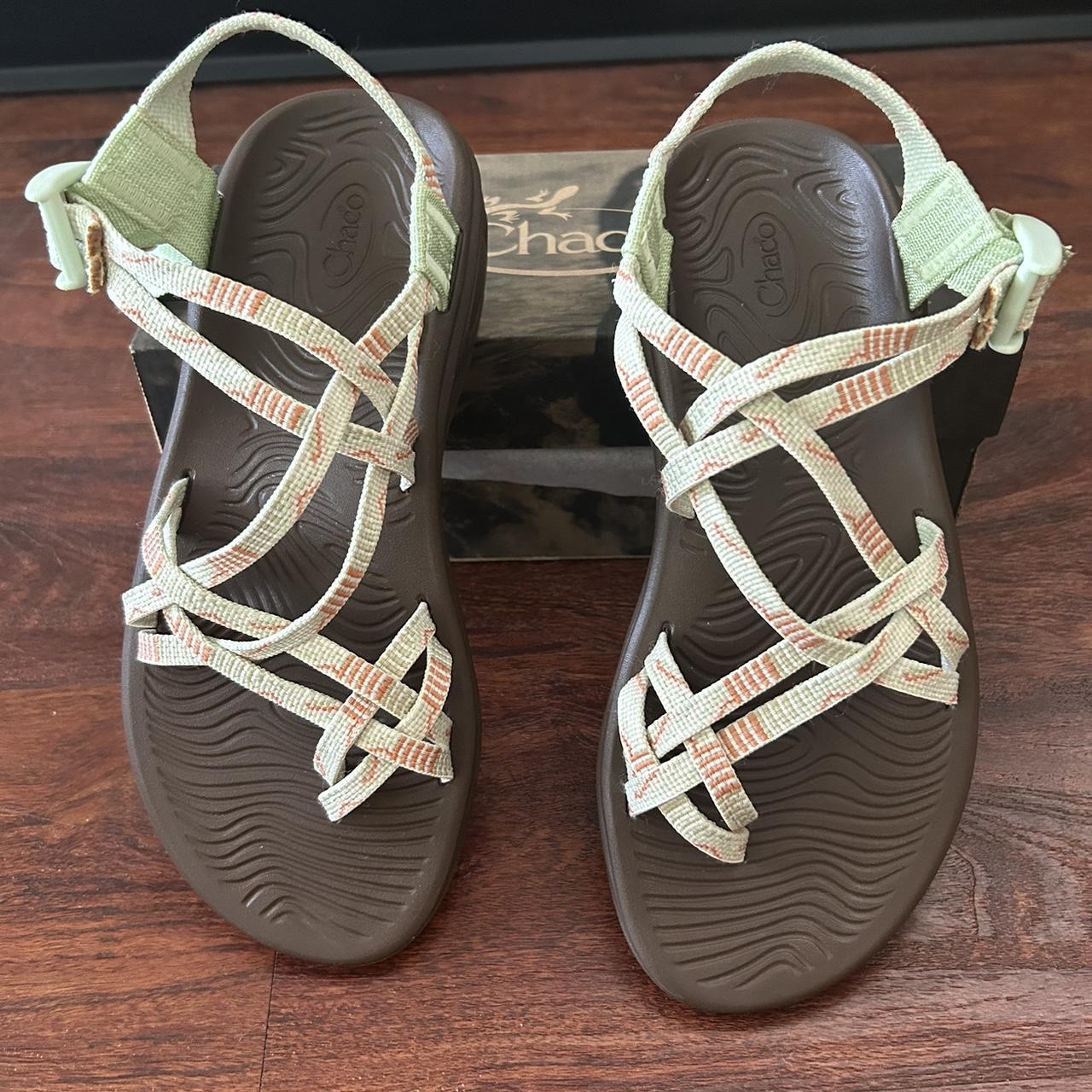 Girls chacos online