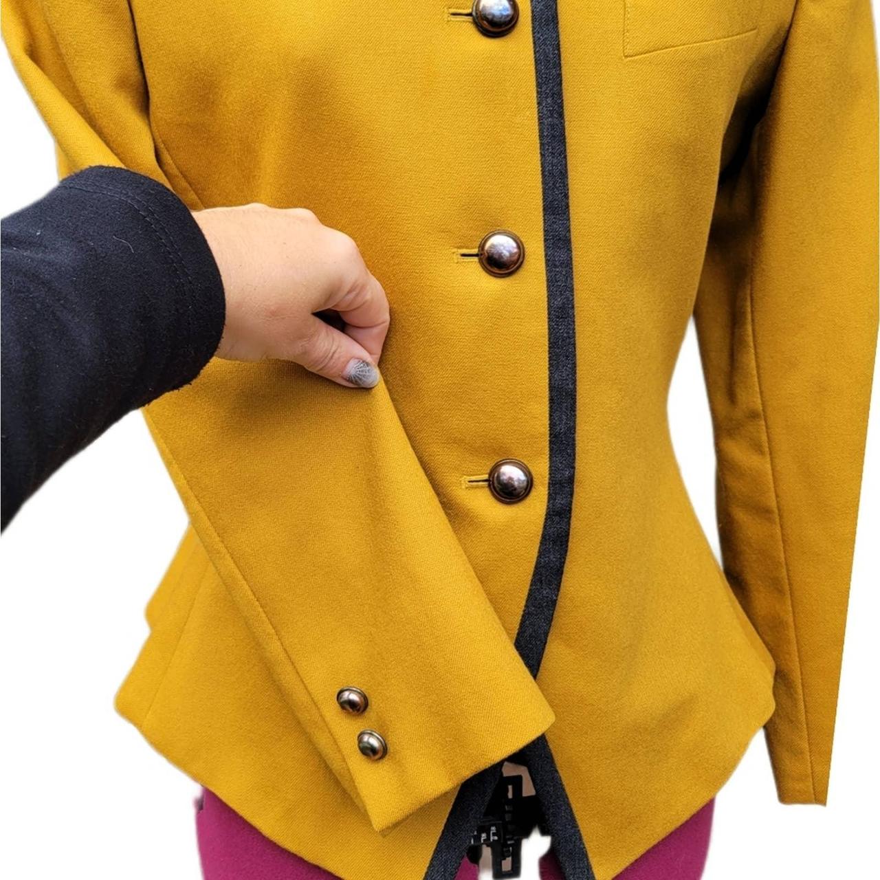 Kasper yellow outlet jacket