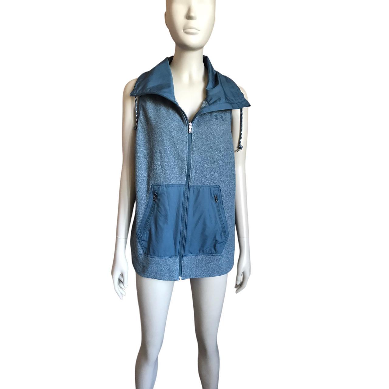 Under Armour Women's Blue Gilet Depop