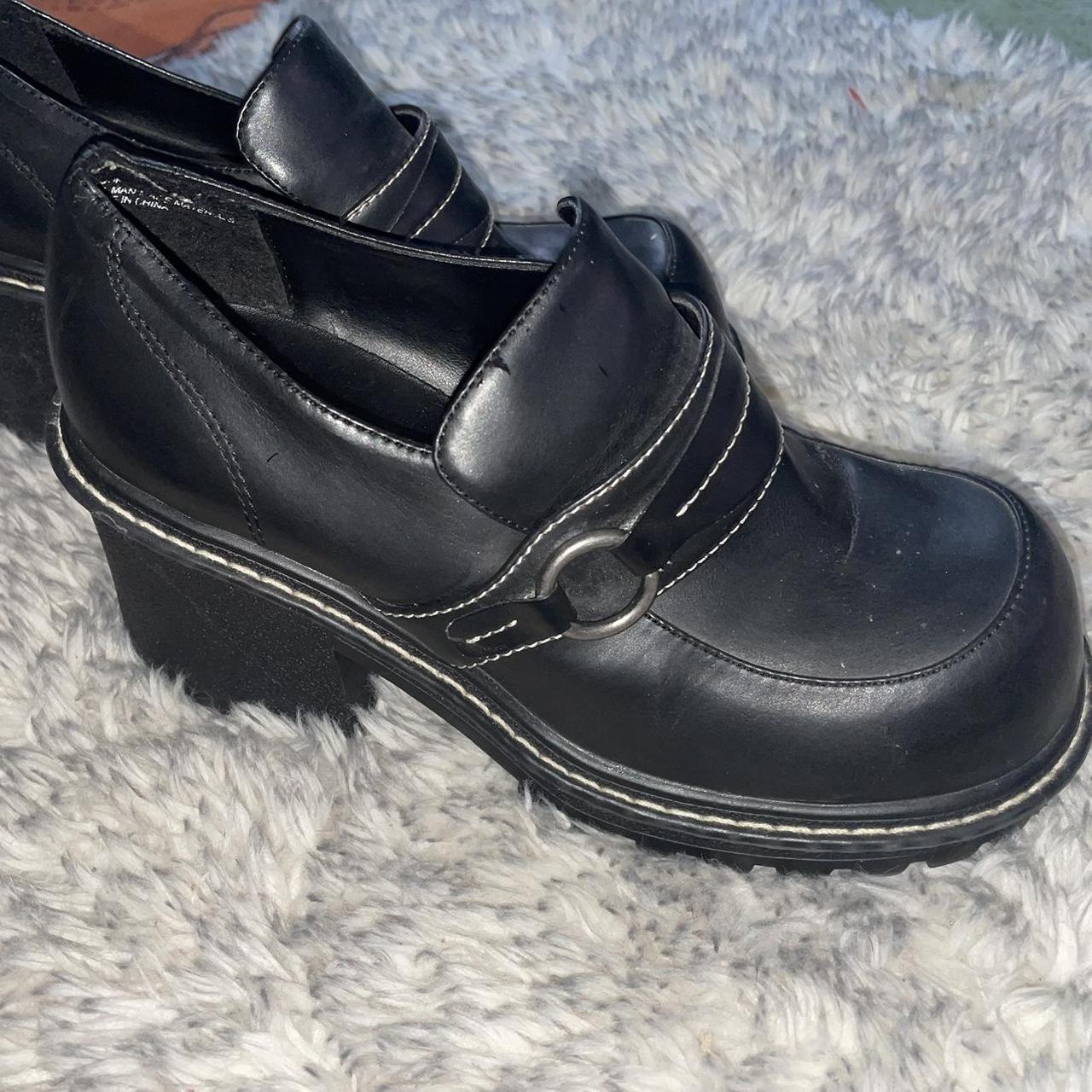 Off brand Steve Madden Heel Loafers Size 8 - Depop