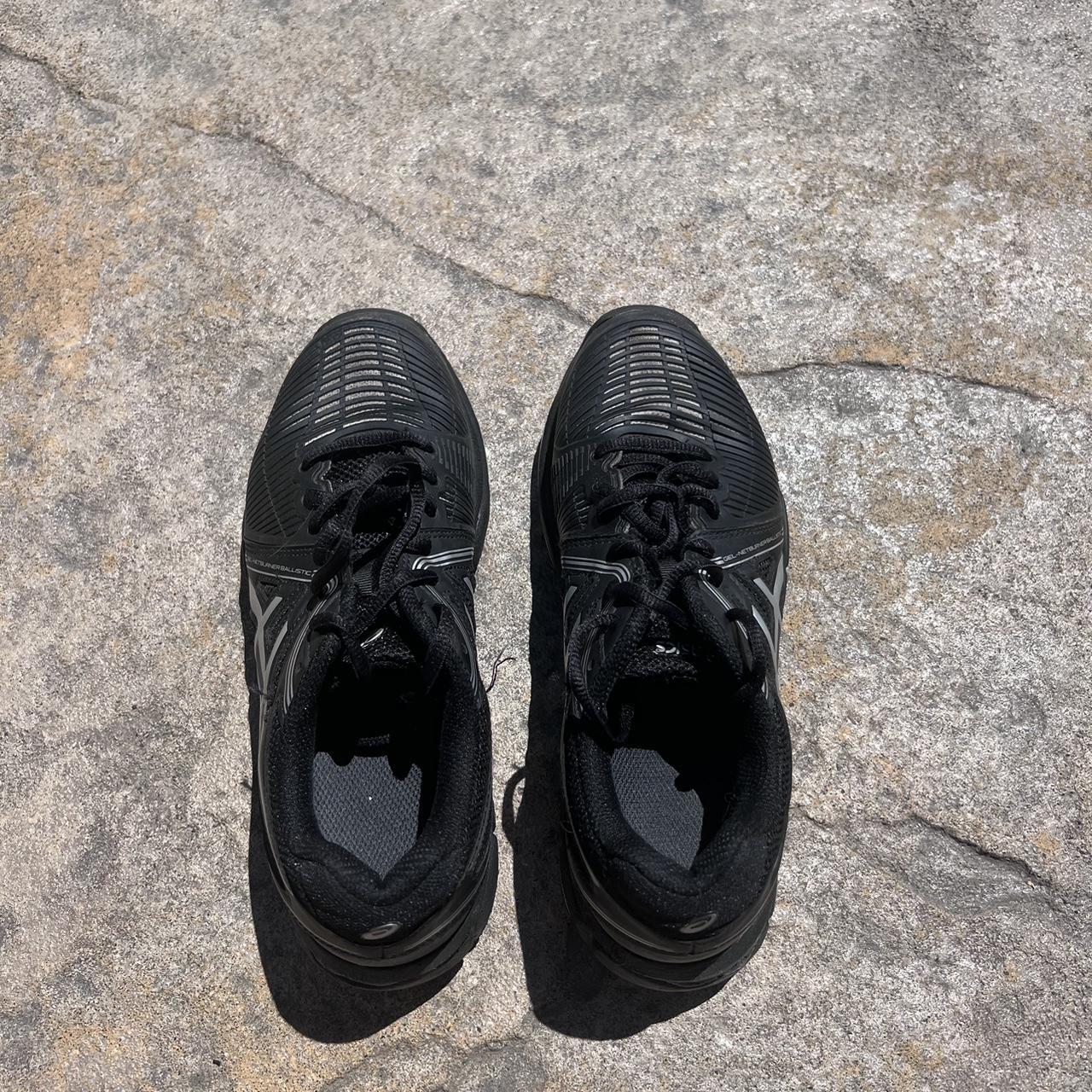 asics black volleyball shoes