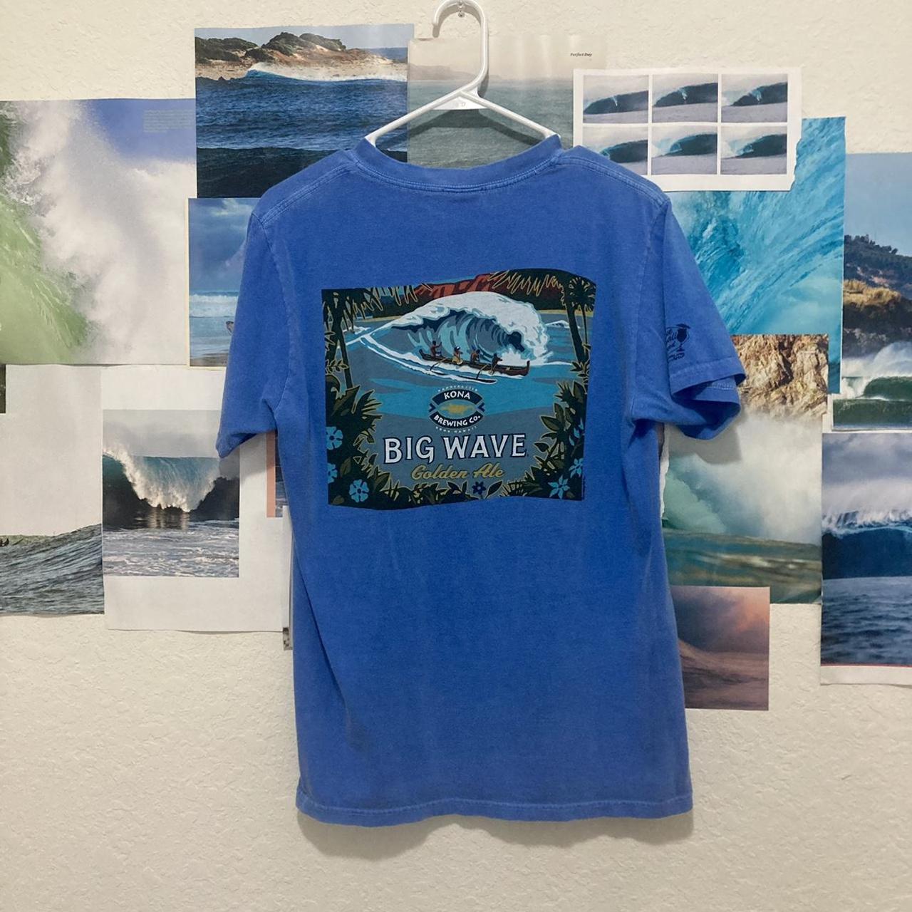 Crazy Shirts Women's Blue Tshirt Depop