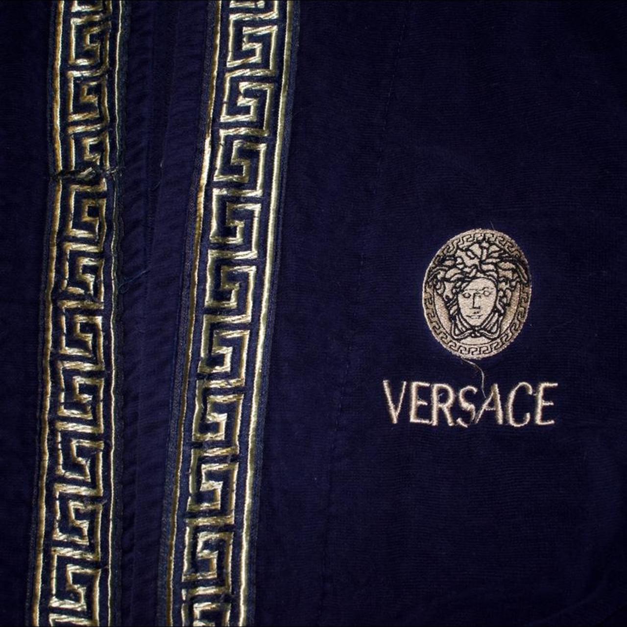 Vintage Versace robe XL Versace robe vintage Depop