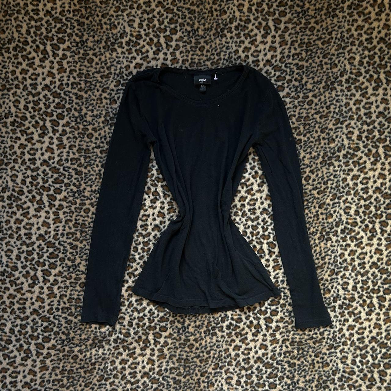 item listed by wildrosethrift1