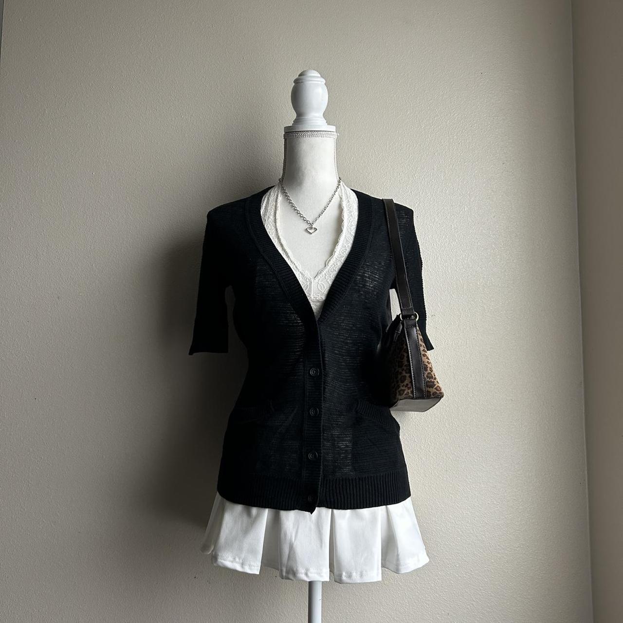 item listed by wildrosethrift1