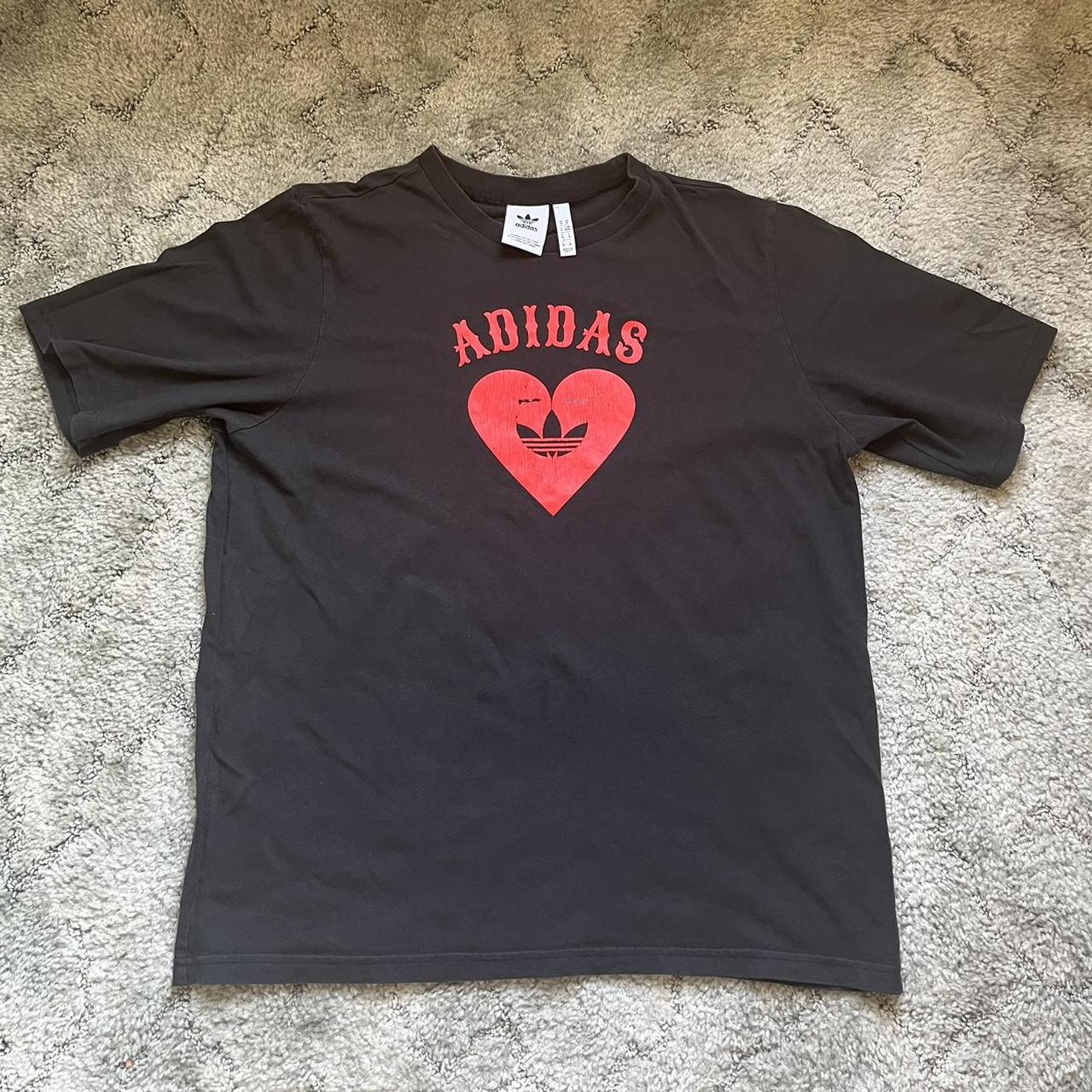 Adidas v day tee online