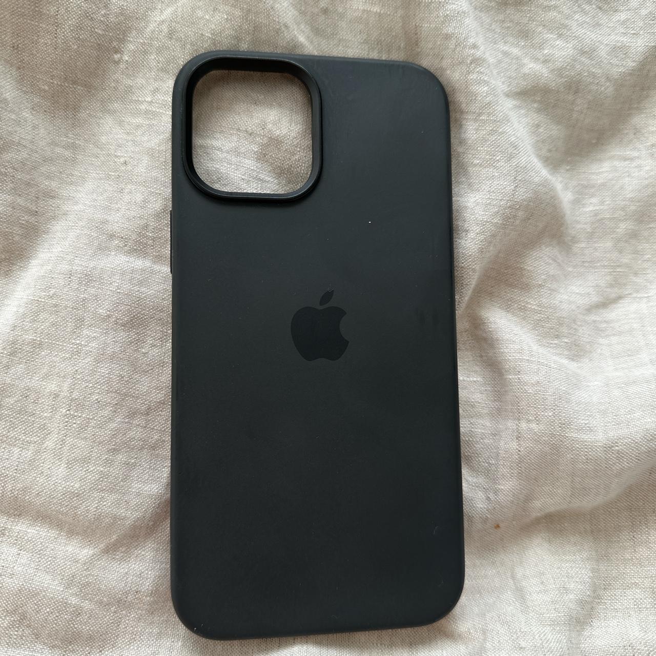 Apple Black Phone-cases | Depop