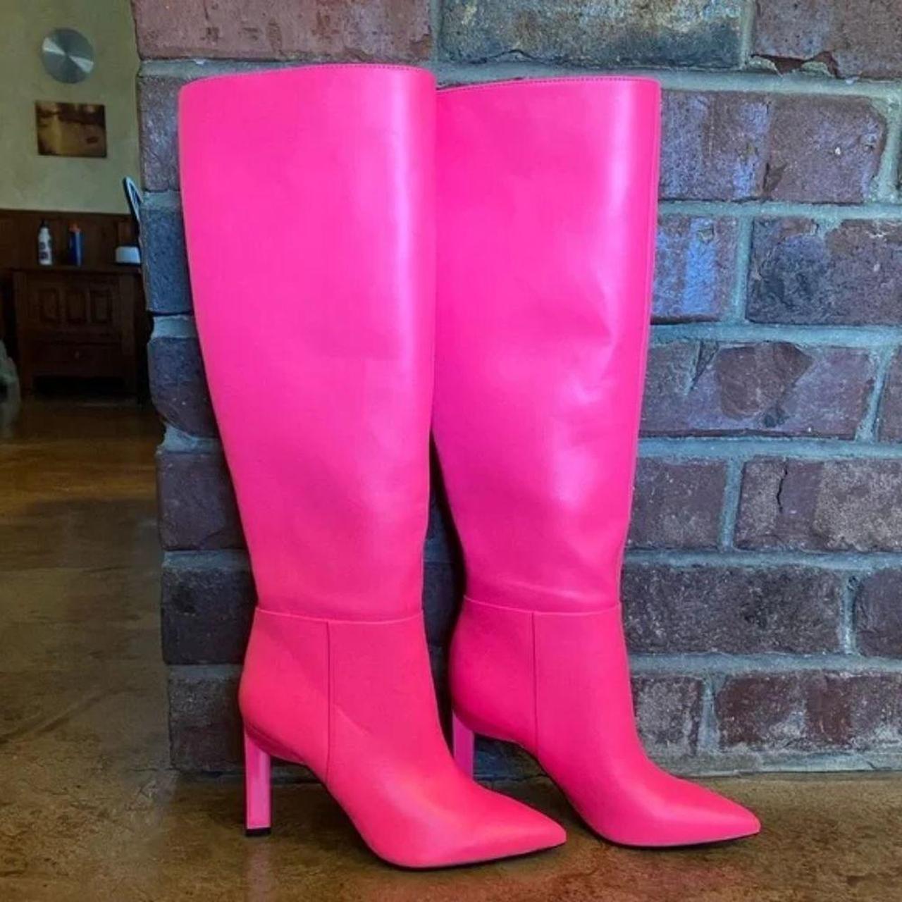 The iconic fall boot has never looked so good until... Depop