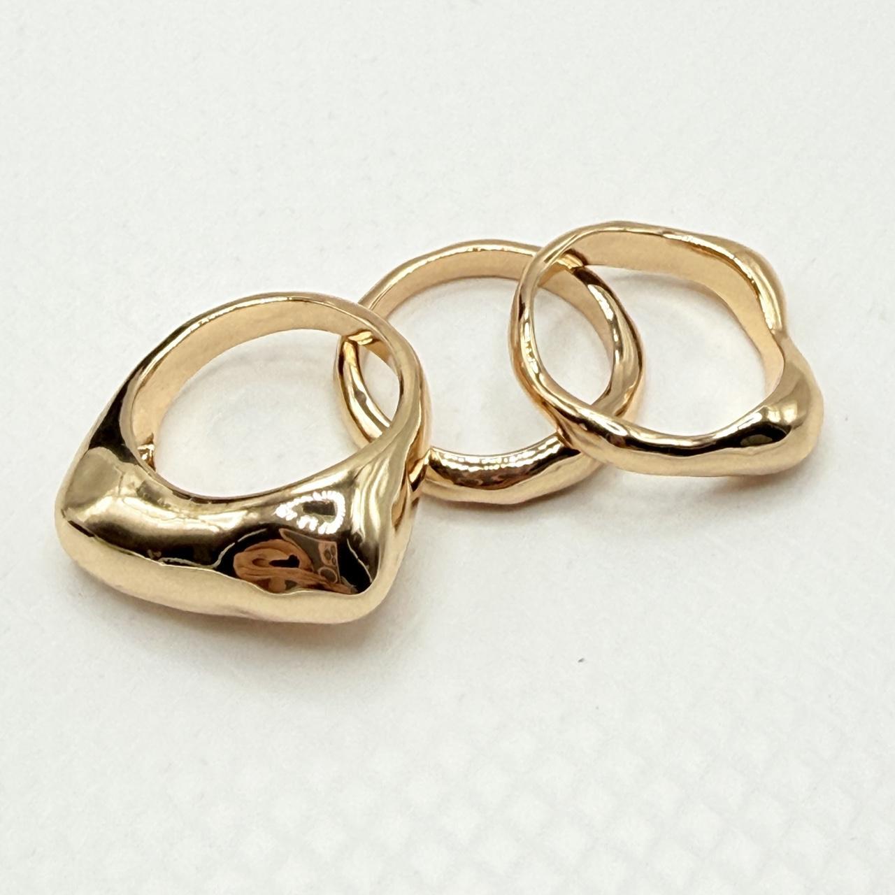 Women's Ring - Gold – Gold tone stackable ring se… - image 1