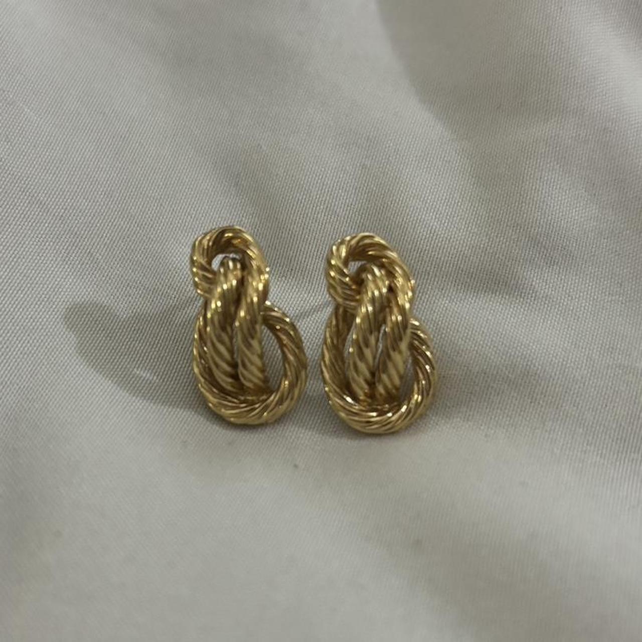item listed by kelseyhan5