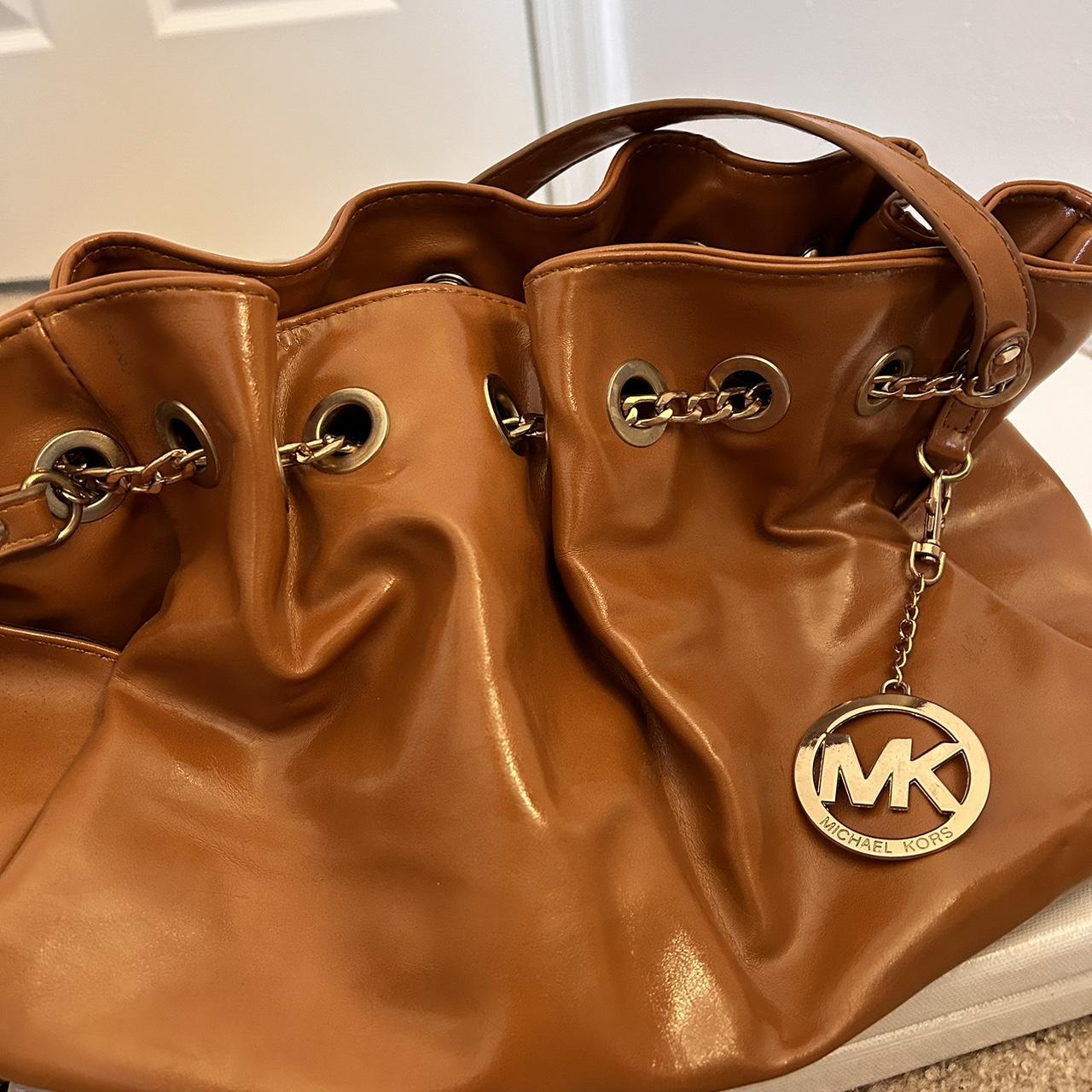 Michael kors deals bag classic