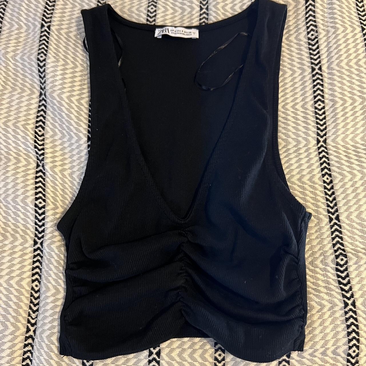 Zara Women's Black Vest | Depop