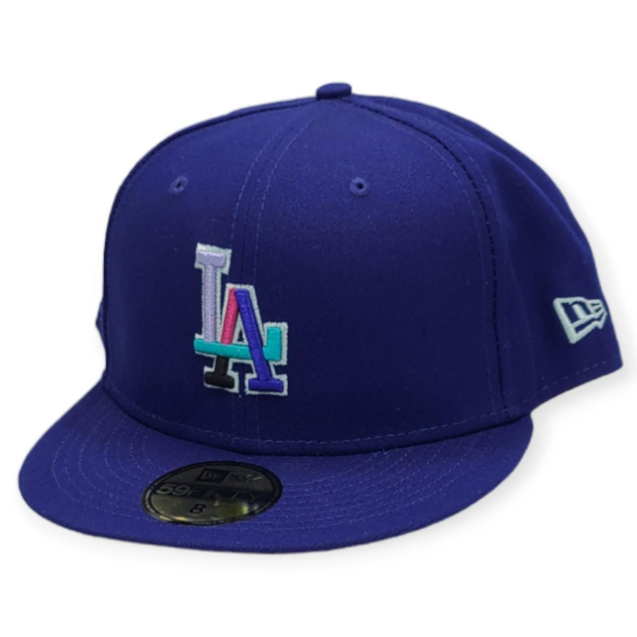 Los Angeles Dodgers fitted hat with a 1988 World - Depop