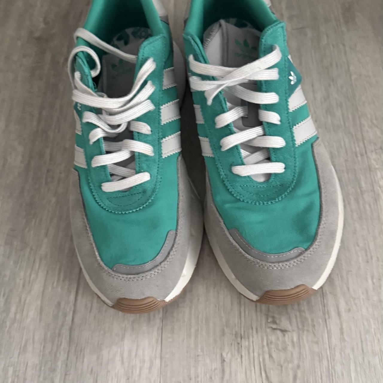 item listed by nicosellss