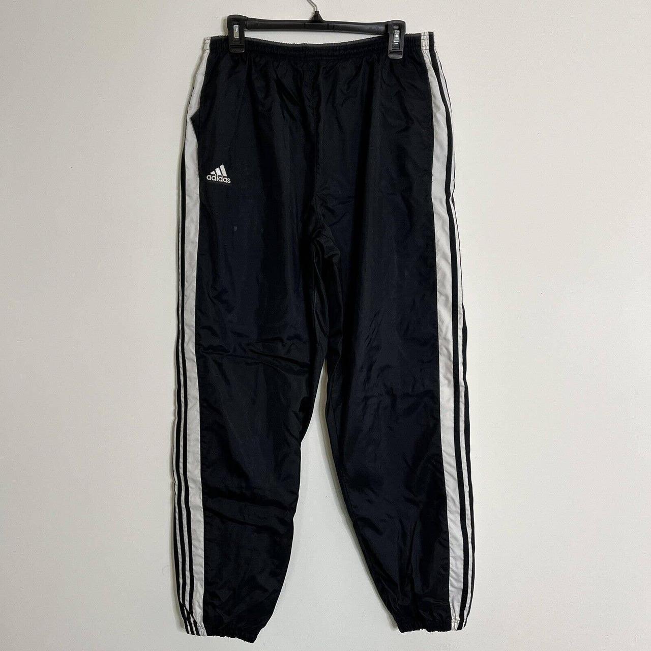 Amazon.com: adidas Men's Essentials French Terry Tapered 3-Stripes Pants,  Medium Grey Heather/Black : Clothing, Shoes & Jewelry