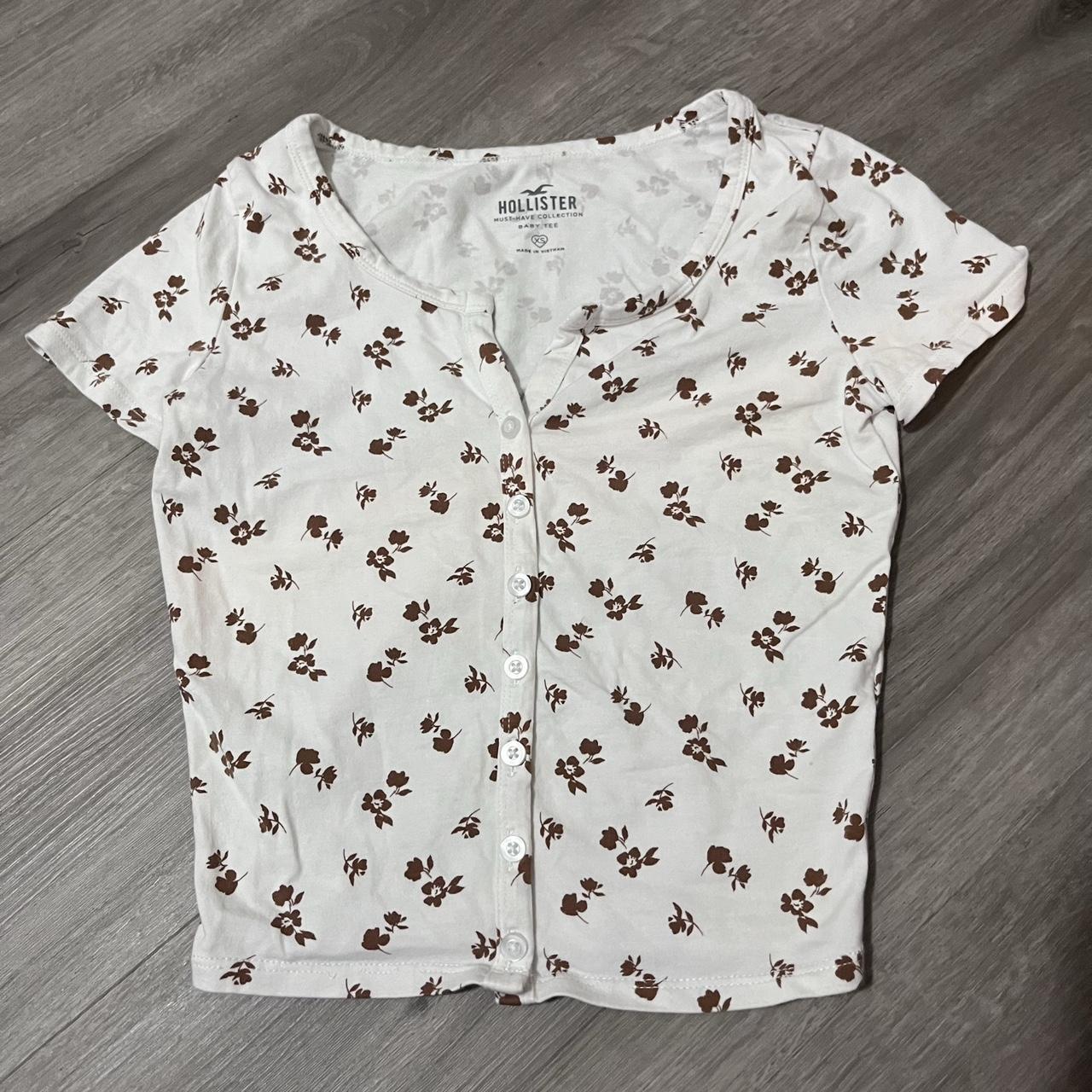 Hollister Floral Baby Tee, Size XS - Depop