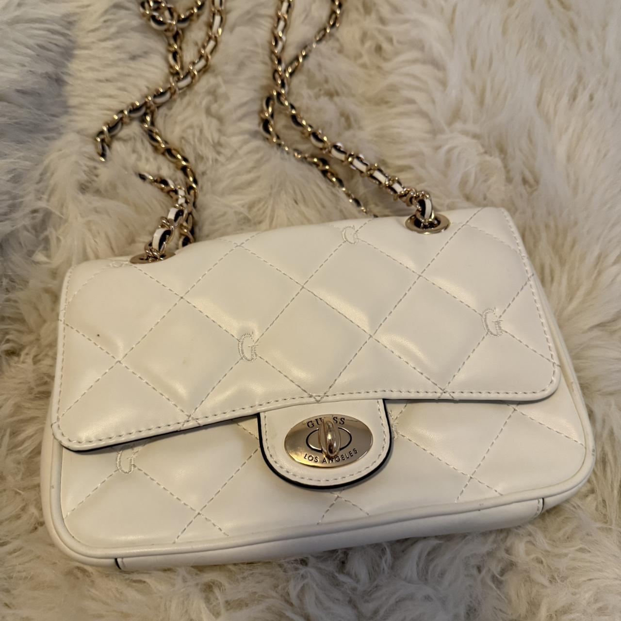item listed by pierinalooor