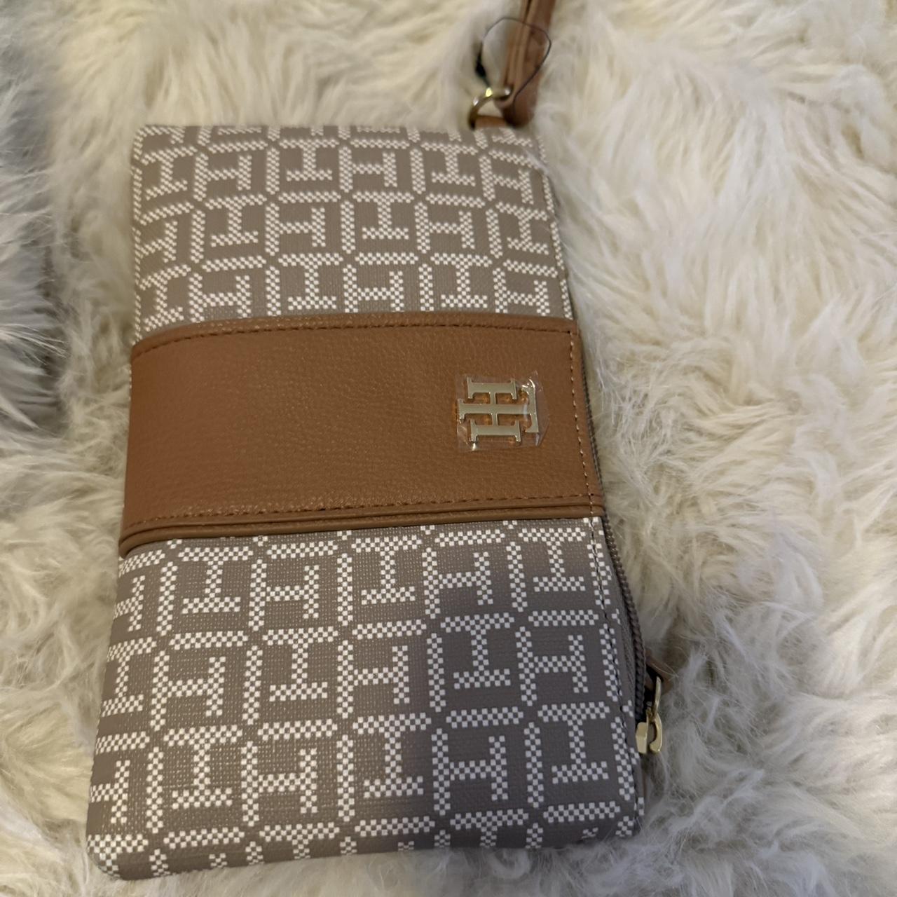item listed by pierinalooor