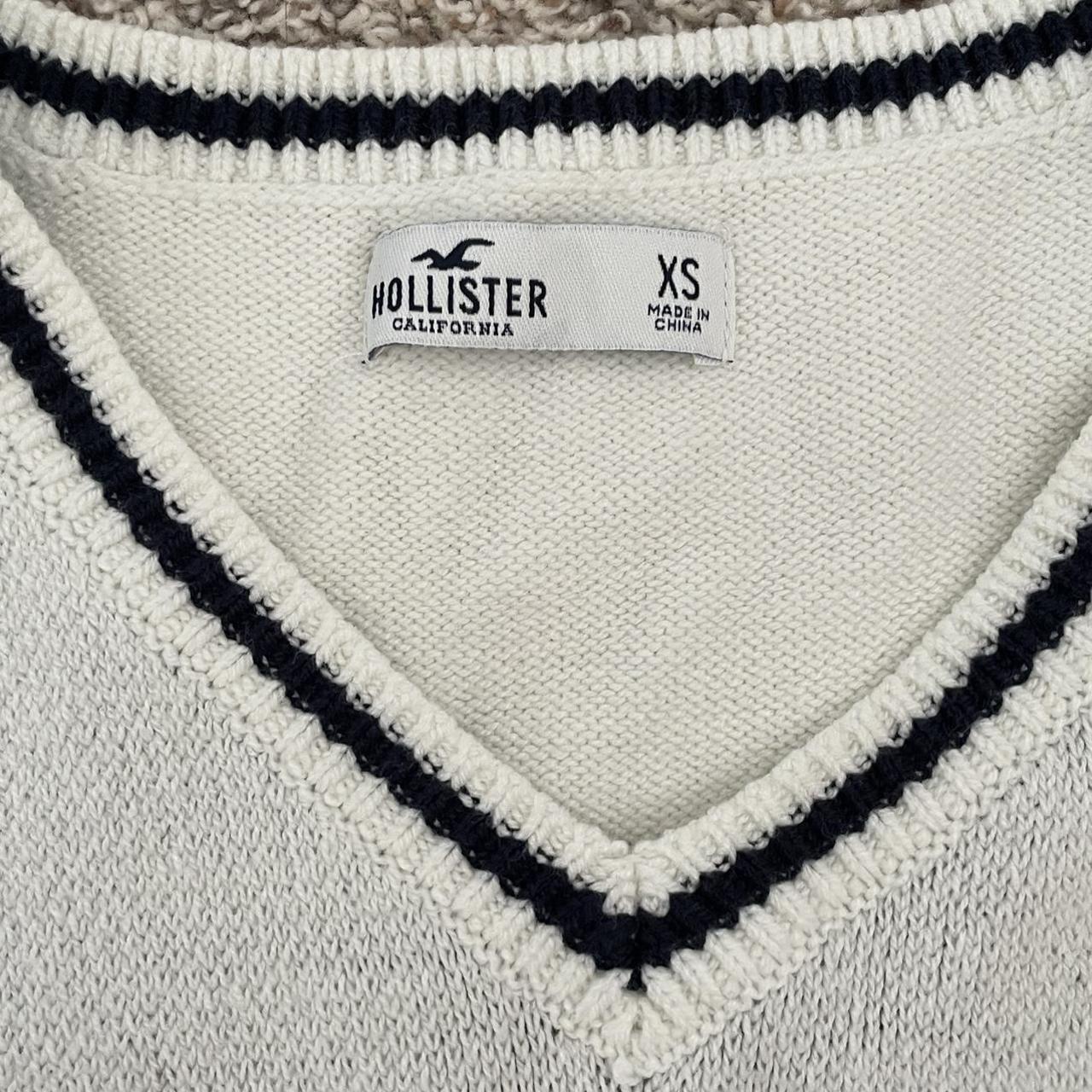 Hollister Co. Women's Cream Jumper Depop