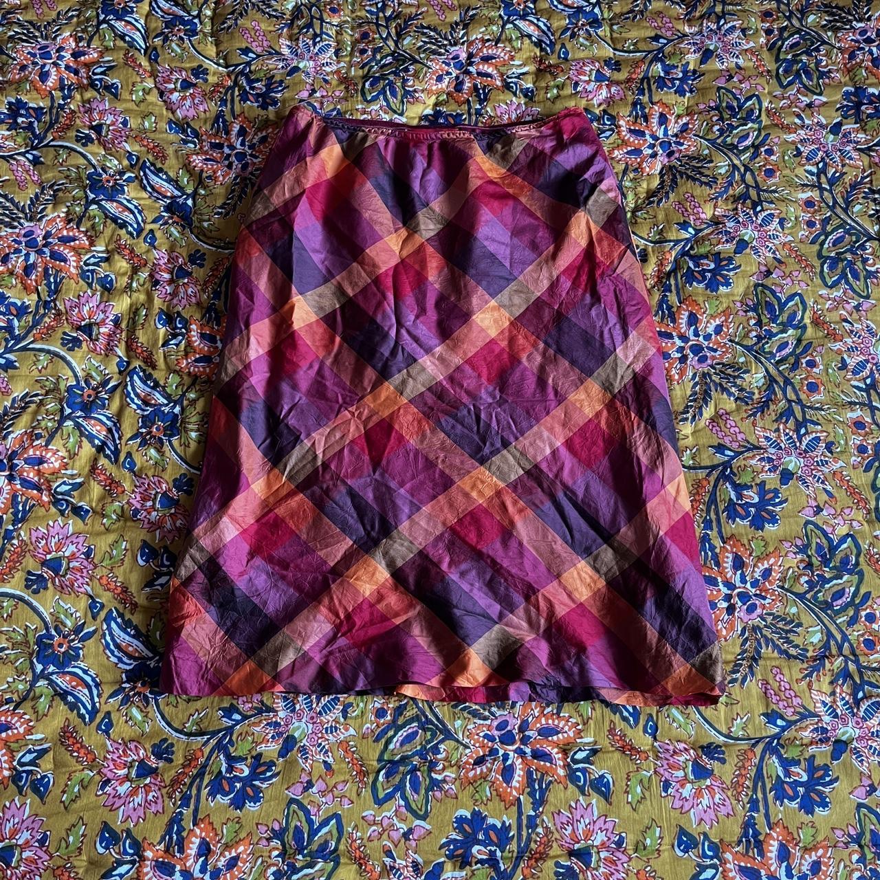 Patterned multicoloured vintage midi skirt - in... - Depop