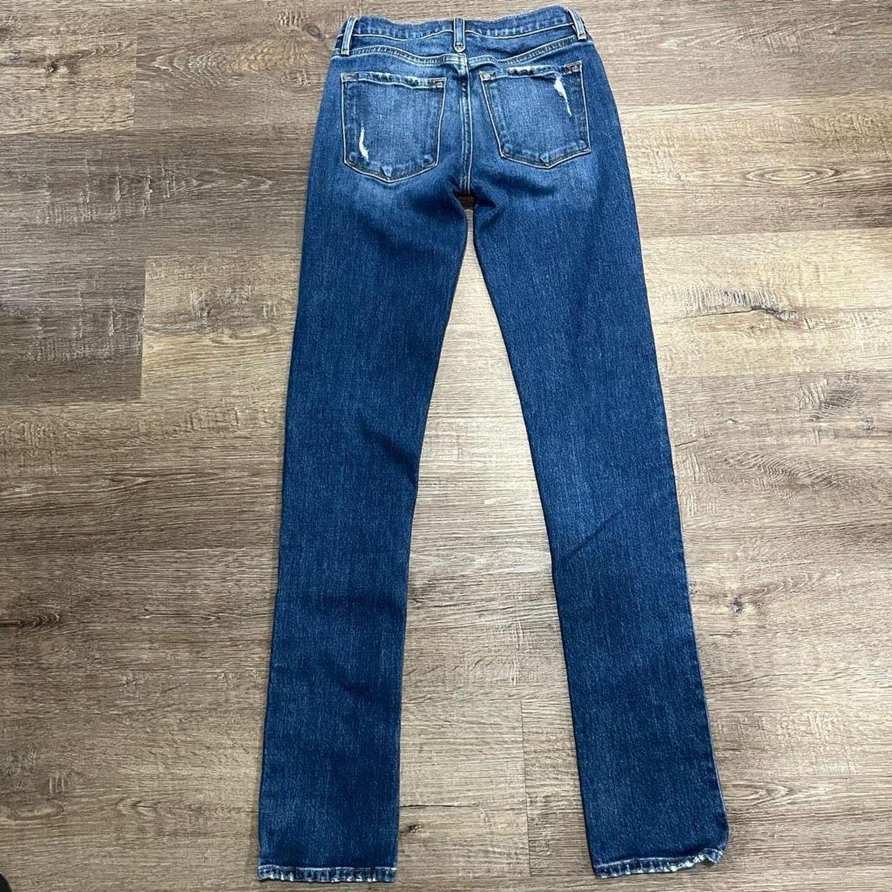 Frame Women's Blue and White Jeans Depop