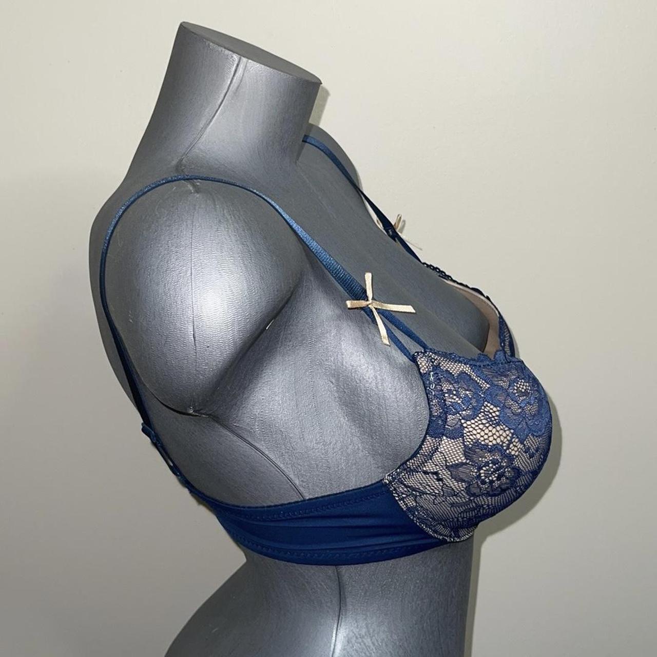 Super Extra Push Up Bombshell Bra. Very comparable - Depop