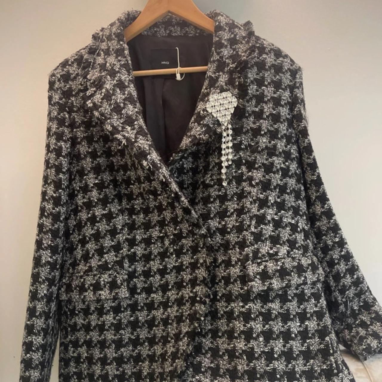 item listed by shopwithvictoria888