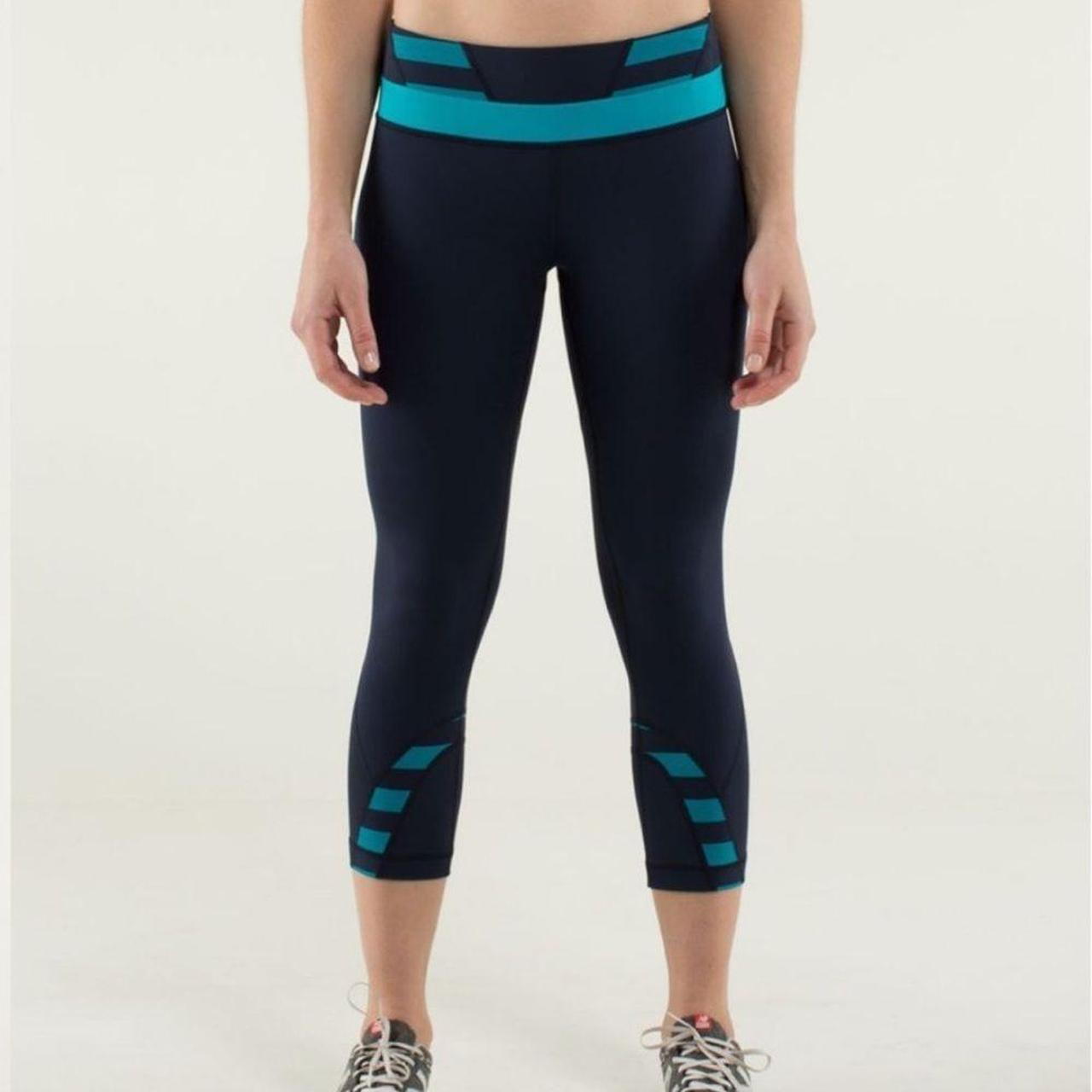 Nike One Women's Black Mid-Rise Capri Leggings Used - Depop