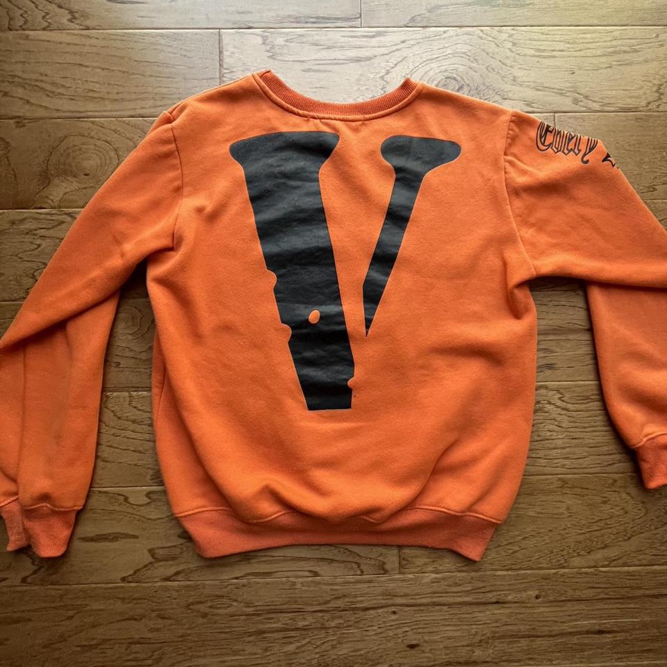 Orange vlone outlet crewneck