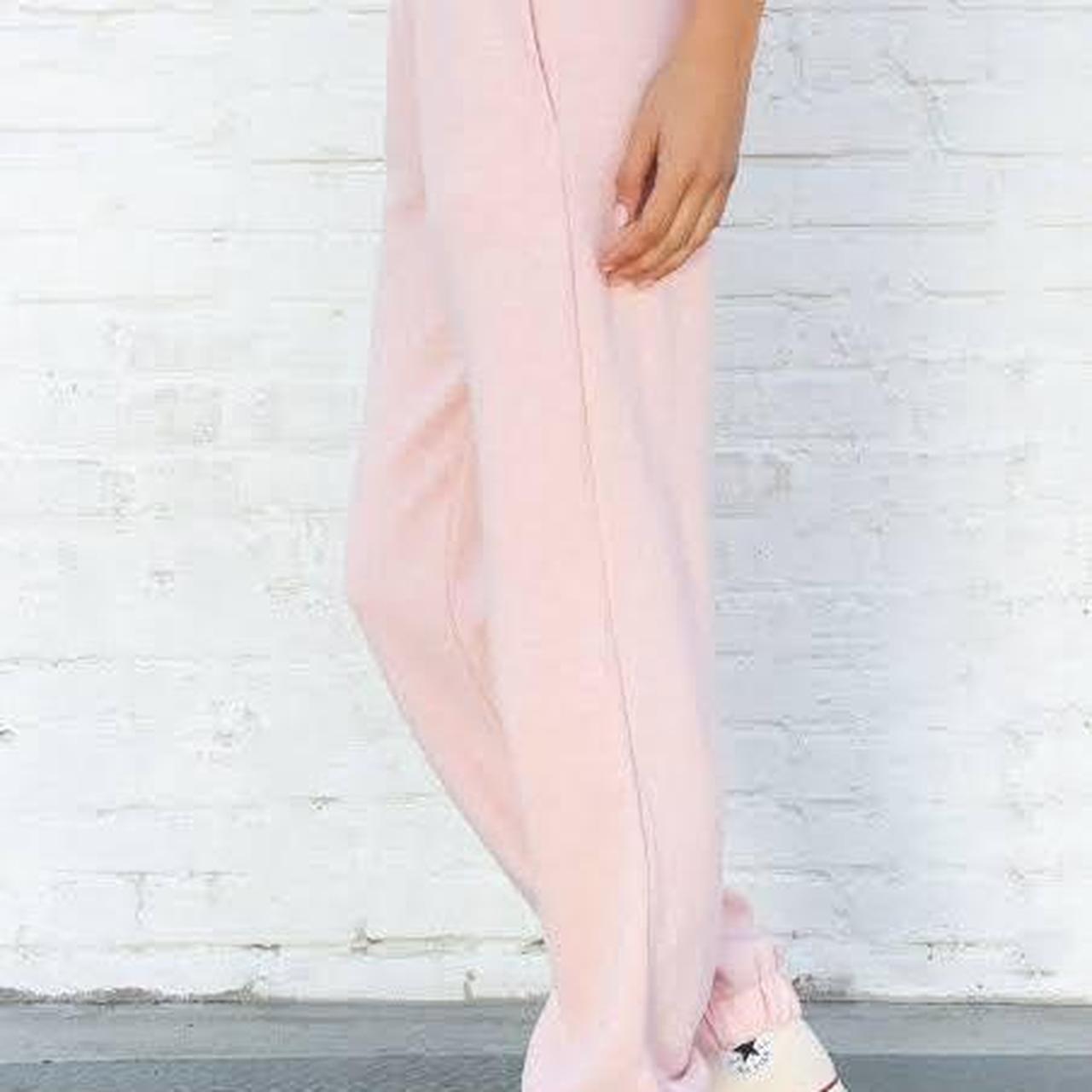 Brandy melville 2025 pink joggers