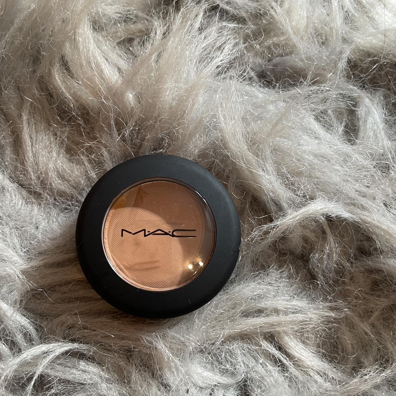 mac ‘what clout’ eyeshadow brand new never been... Depop