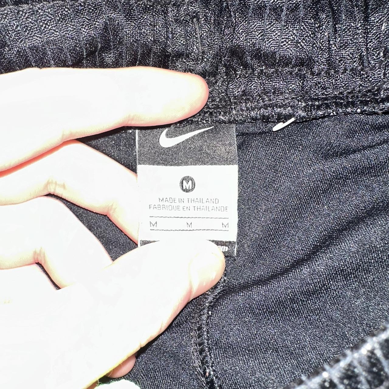 size nike shorts