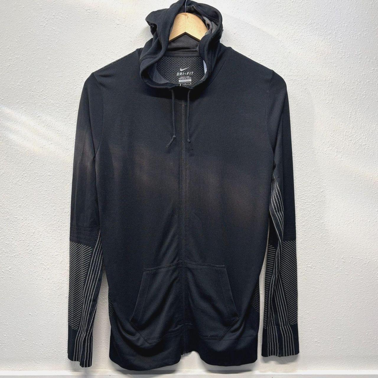 item listed by sweet_thriftz