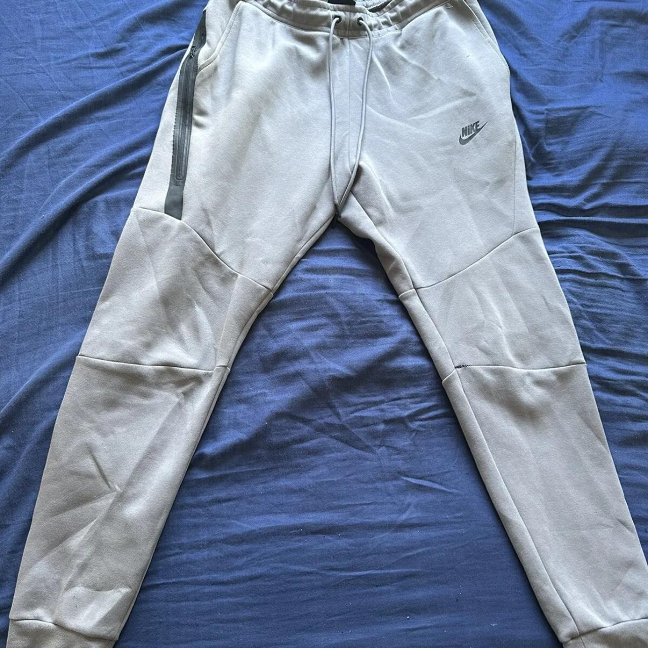 Nike tech fleece joggers old season grey Size... - Depop