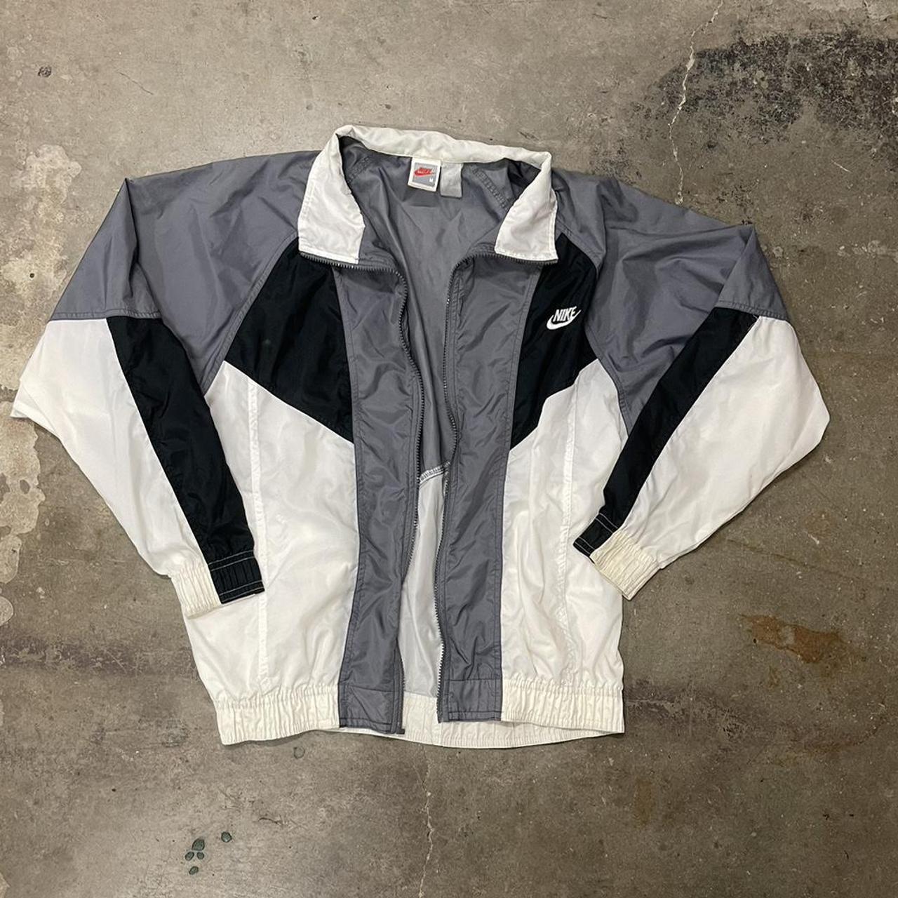 nike windbreaker no zipper