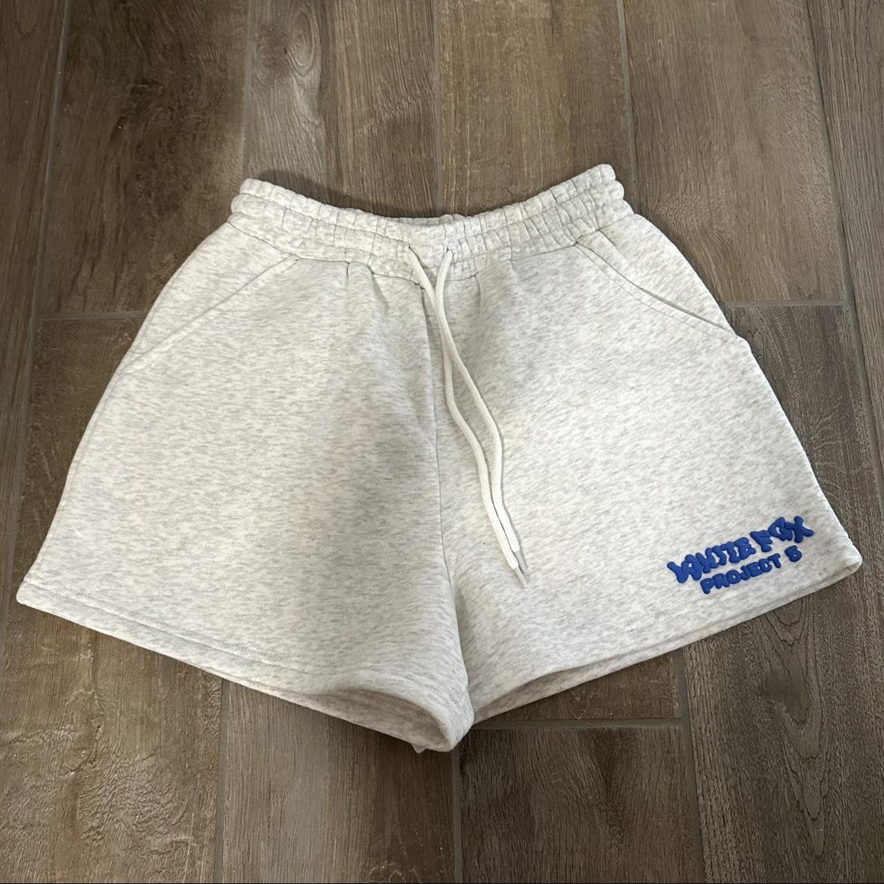 White Fox Shorts Fits 23 25 Waist No Flaws Depop