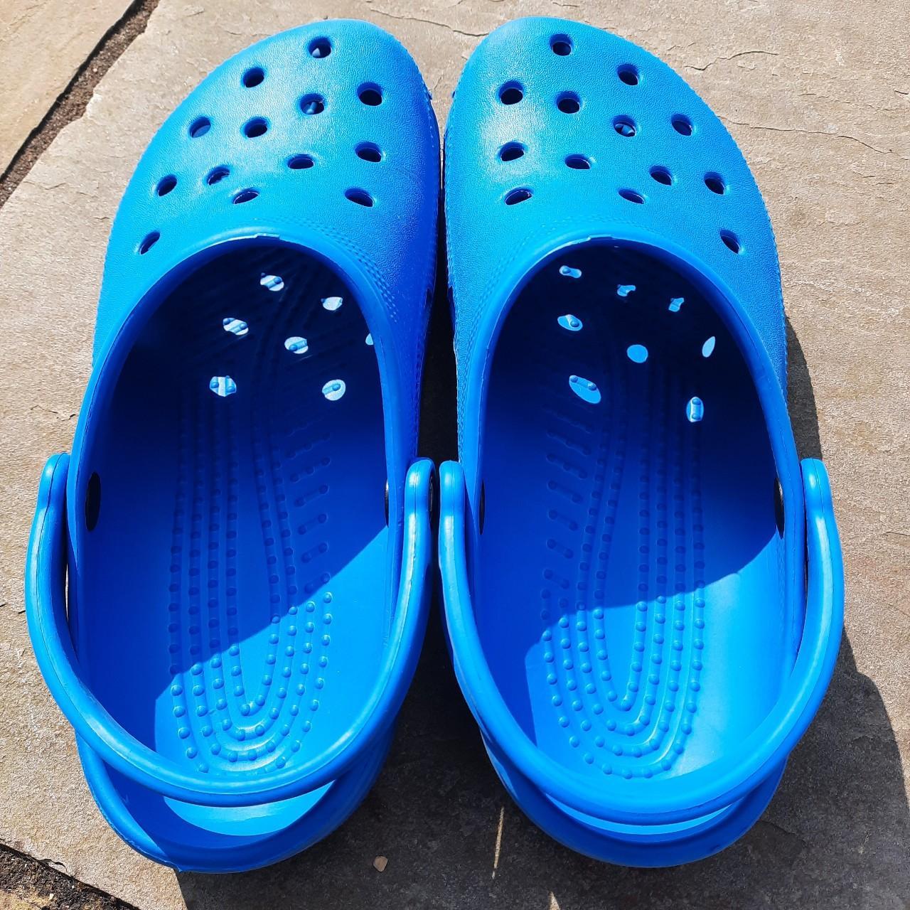 mens claret and blue trainers