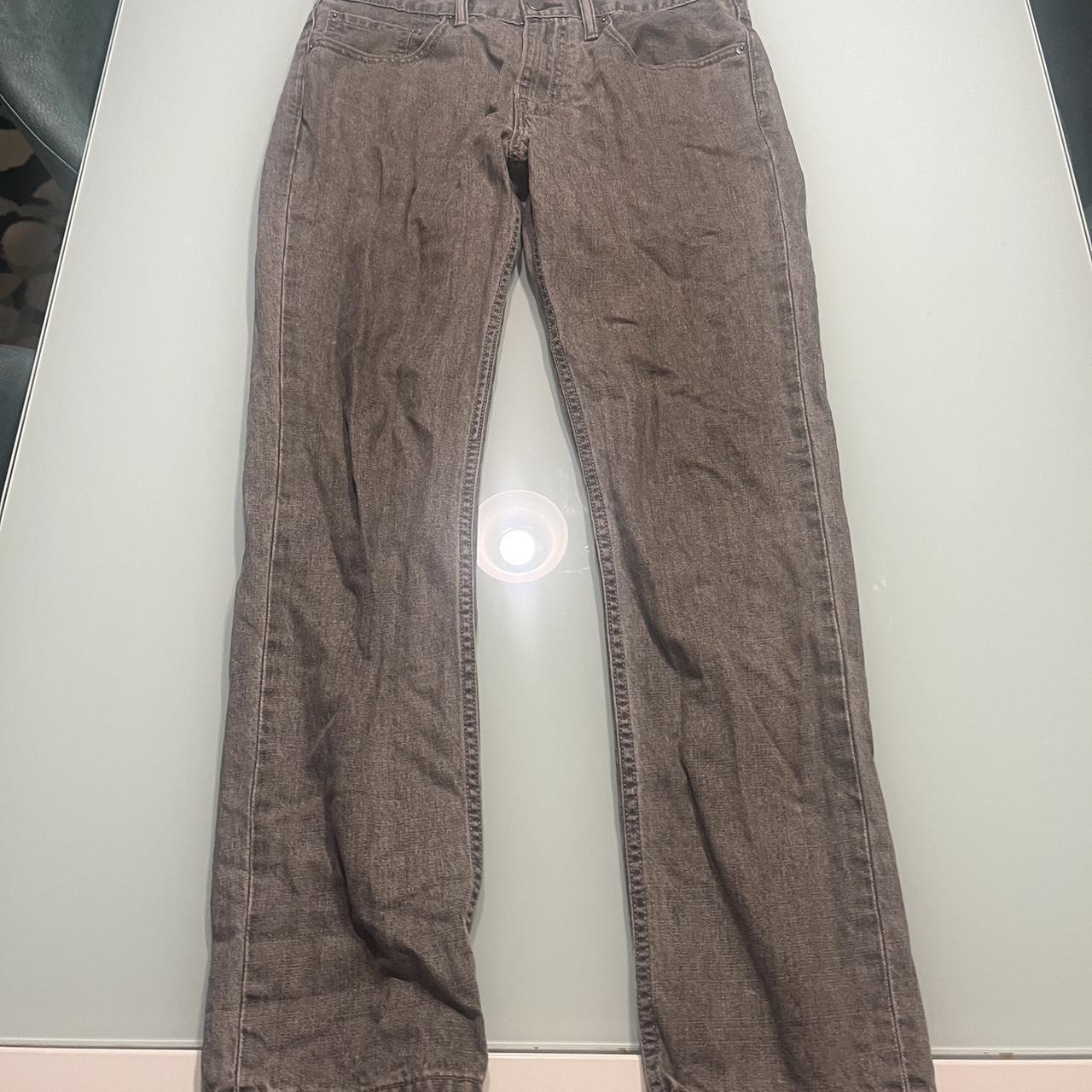 grey Levi’s jeans Size 33x32 good condition - Depop