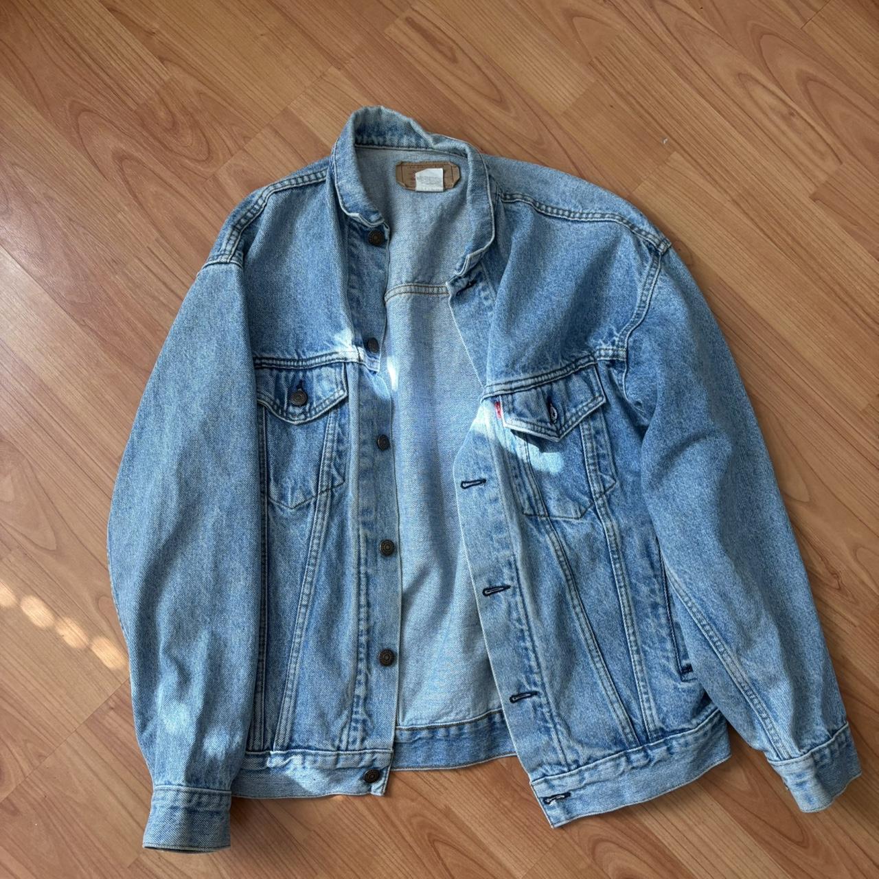 item listed by eeslaolzon