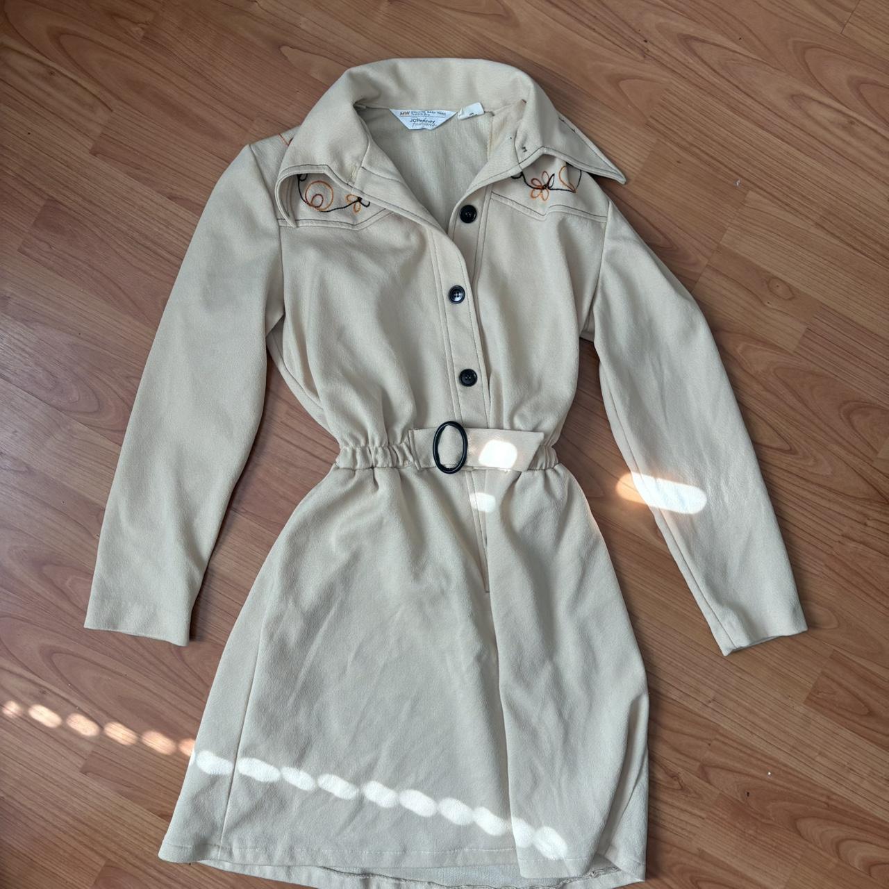 item listed by eeslaolzon
