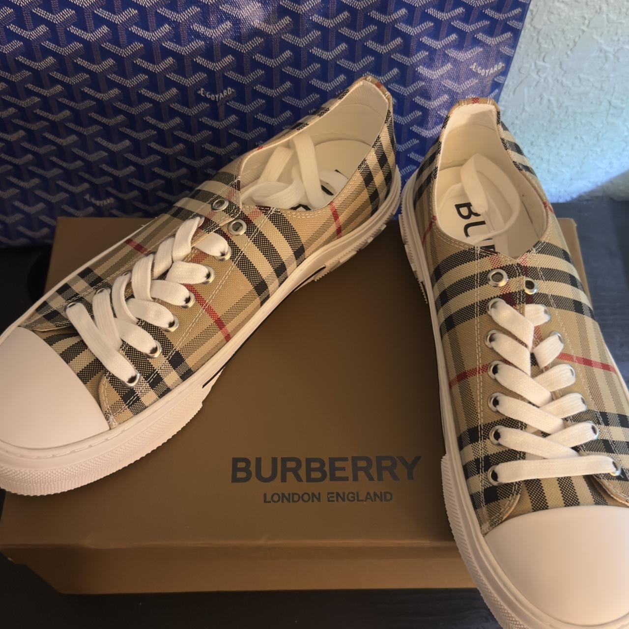 Burberry シューズ　16 Mens Burberry Low Top Sneakers Silver Gray/orange EU Size 44