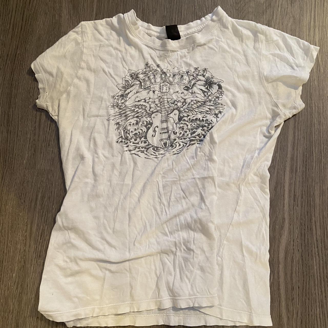 Hurley Women's White T-shirt | Depop