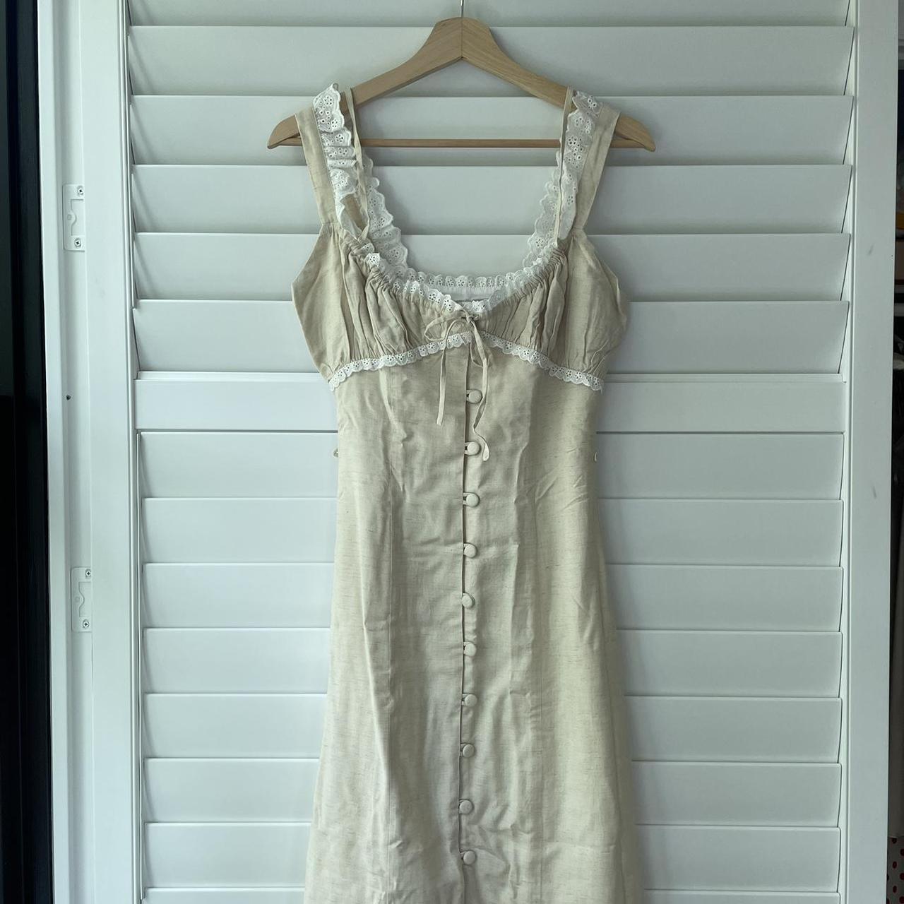 Women's Tan and White Dress | Depop