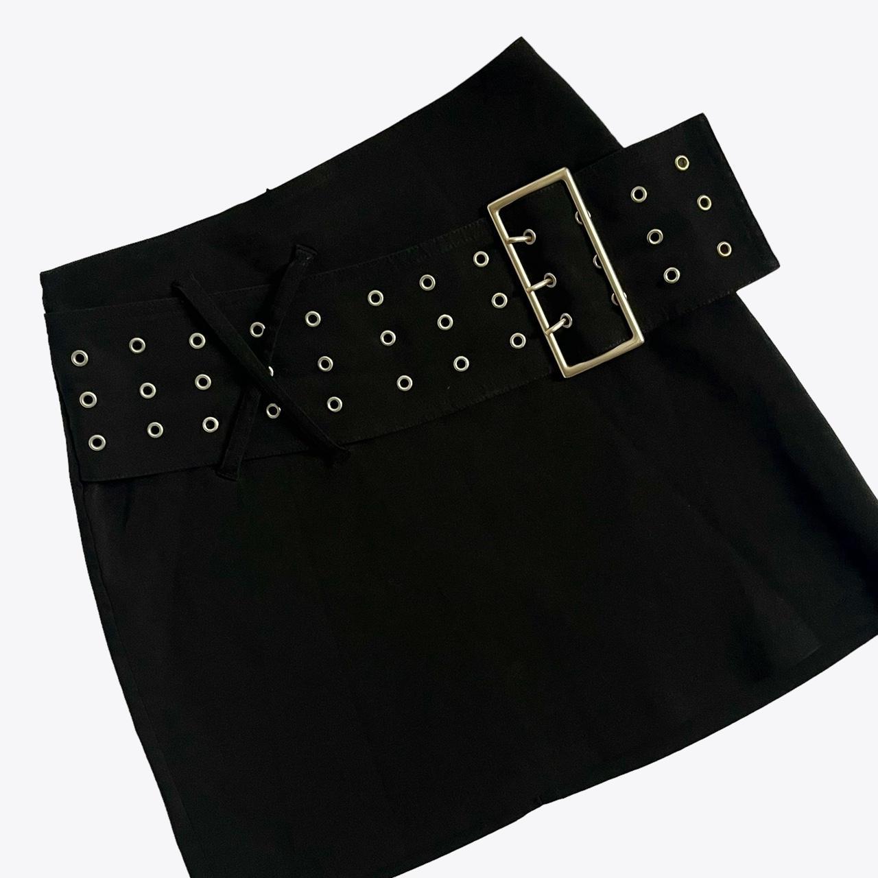 Vintage 00s / y2k mini skirt with belt buckle.... - Depop