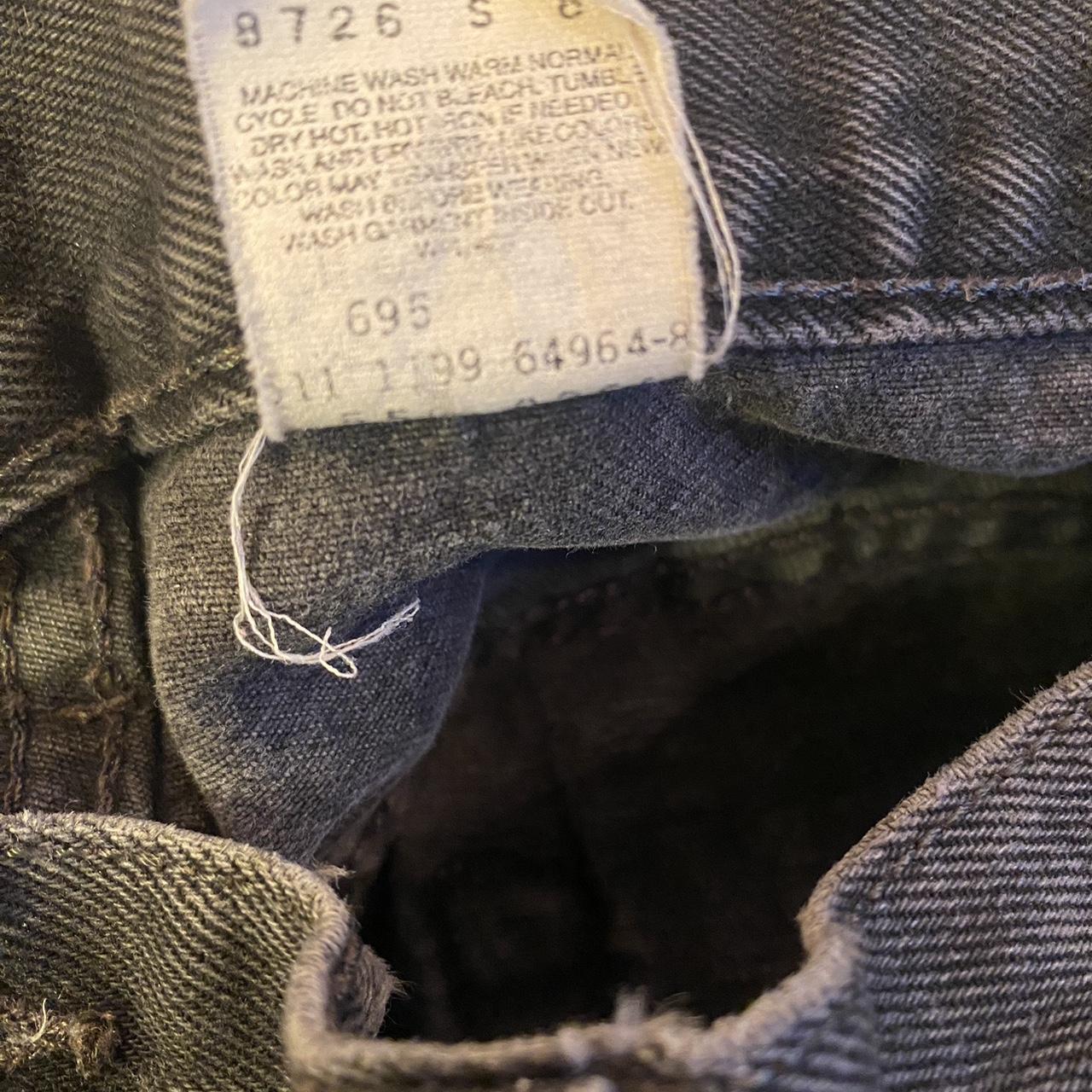 Vintage 1999 Black Levi’s 550 Denim Jeans Size... - Depop