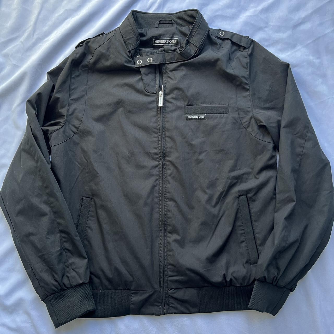 item listed by fifthflips