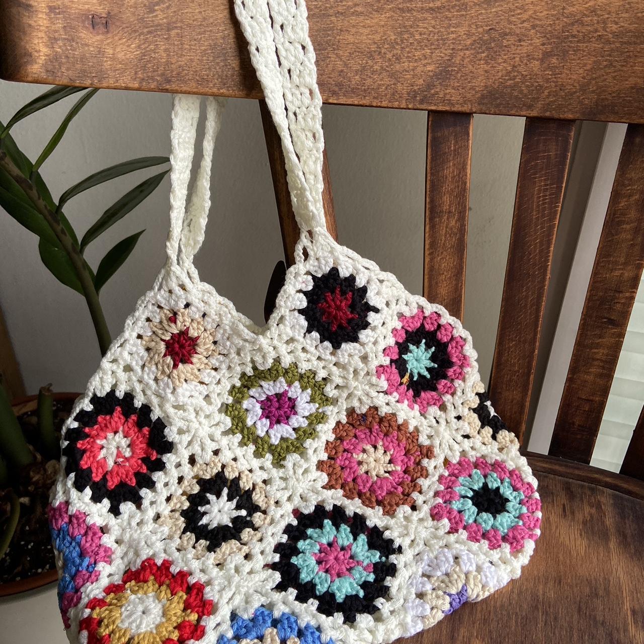 Borsa A Spalla All'uncinetto Con Fiori Stile Hobo - Depop