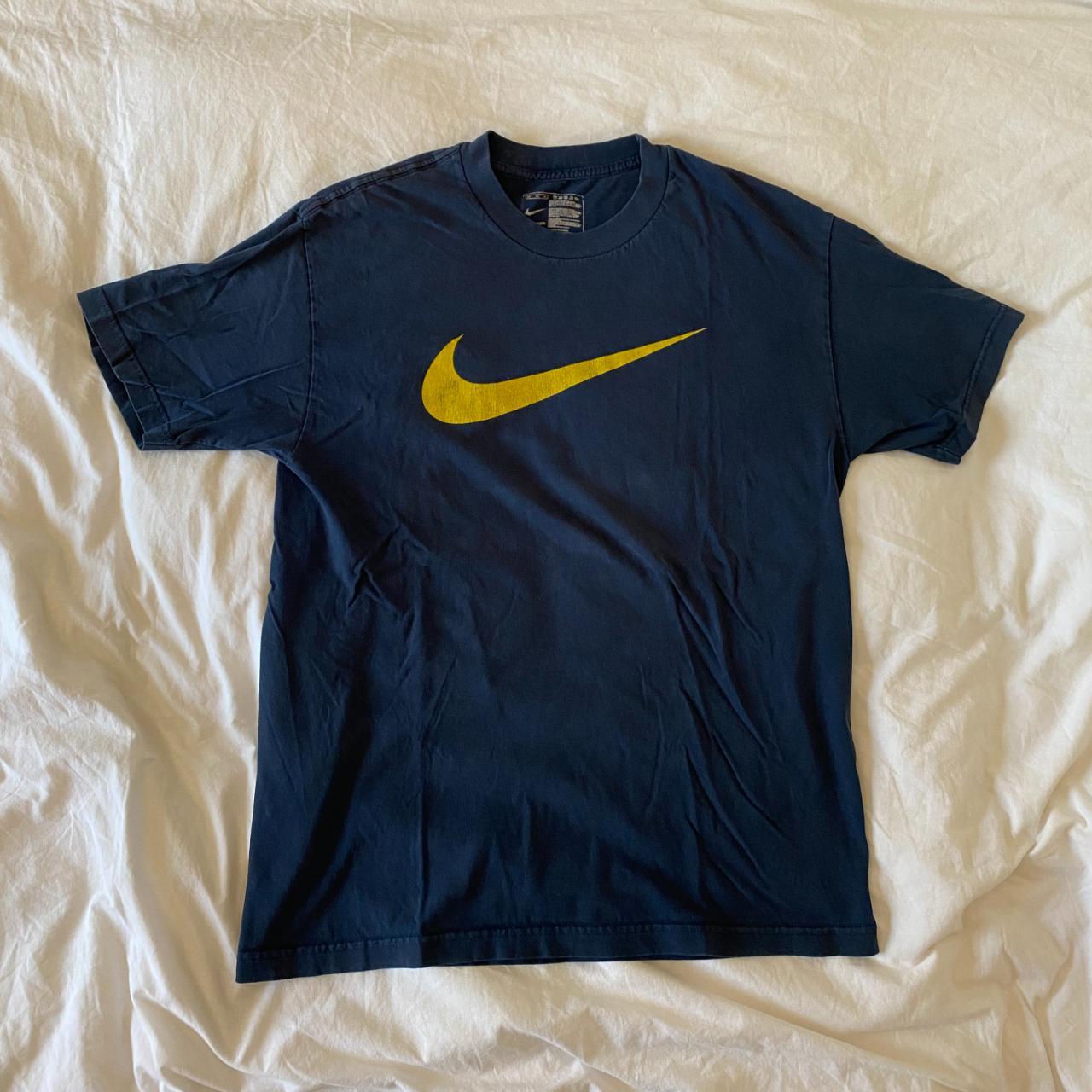 Blue and yellow nike t shirt online