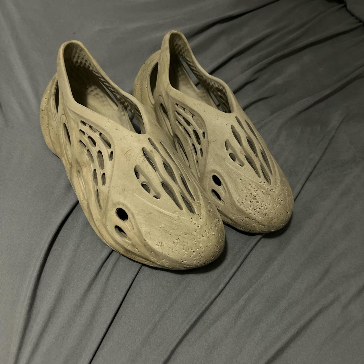 retail yeezy foam
